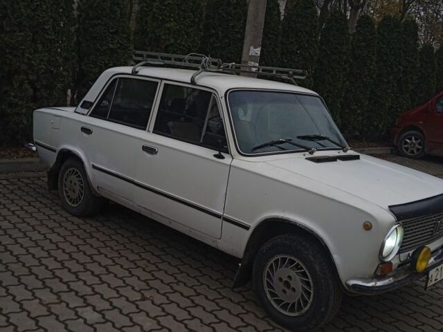 Белый ВАЗ 2101, объемом двигателя 1 л и пробегом 111 тыс. км за 650 $, фото 2 на Automoto.ua