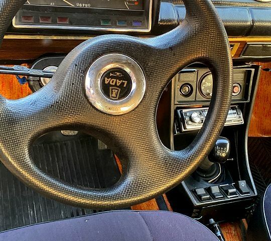 Белый ВАЗ 2101, объемом двигателя 1.2 л и пробегом 260 тыс. км за 550 $, фото 5 на Automoto.ua