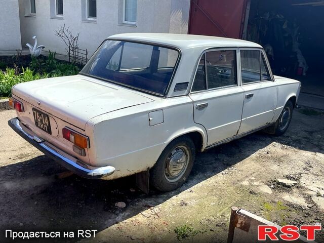 ВАЗ 2101 1982 в Чугуеве на Automoto.ua Белый ВАЗ 2101, объемом двигателя 1.2 л и пробегом 80 тыс. км за 600 $, фото 6 на Automoto.ua