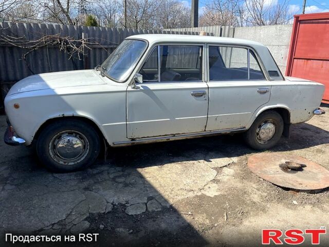 ВАЗ 2101 1982 в Чугуеве на Automoto.ua Белый ВАЗ 2101, объемом двигателя 1.2 л и пробегом 80 тыс. км за 600 $, фото 3 на Automoto.ua