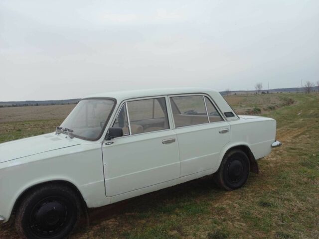 Белый ВАЗ 2101, объемом двигателя 1.2 л и пробегом 80 тыс. км за 300 $, фото 8 на Automoto.ua