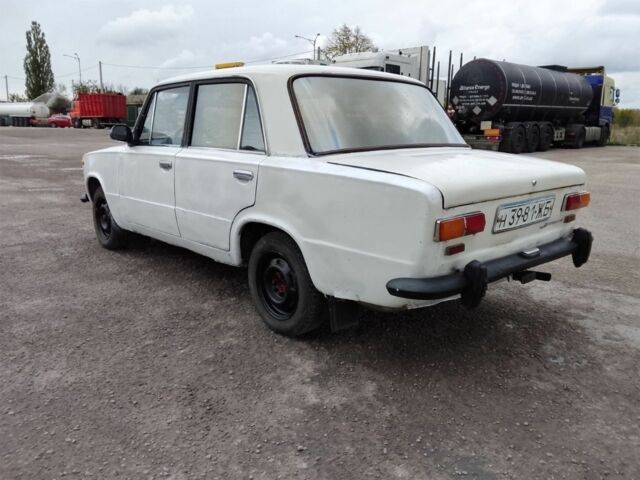 Белый ВАЗ 2101, объемом двигателя 0 л и пробегом 888 тыс. км за 450 $, фото 3 на Automoto.ua