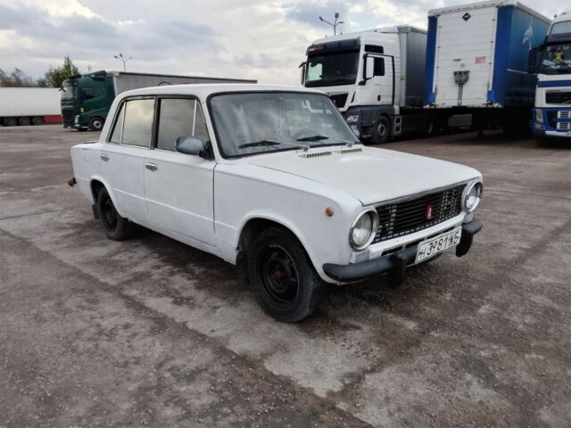 Белый ВАЗ 2101, объемом двигателя 0 л и пробегом 888 тыс. км за 450 $, фото 2 на Automoto.ua