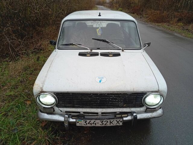 ВАЗ 2101 1983 в Нежине на Automoto.ua Белый ВАЗ 2101, объемом двигателя 1.2 л и пробегом 100 тыс. км за 477 $, фото 1 на Automoto.ua