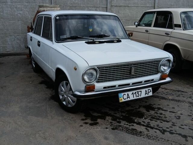 ВАЗ 2101 1983 в Золотоноше на Automoto.ua Белый ВАЗ 2101, объемом двигателя 0 л и пробегом 3 тыс. км за 648 $, фото 3 на Automoto.ua