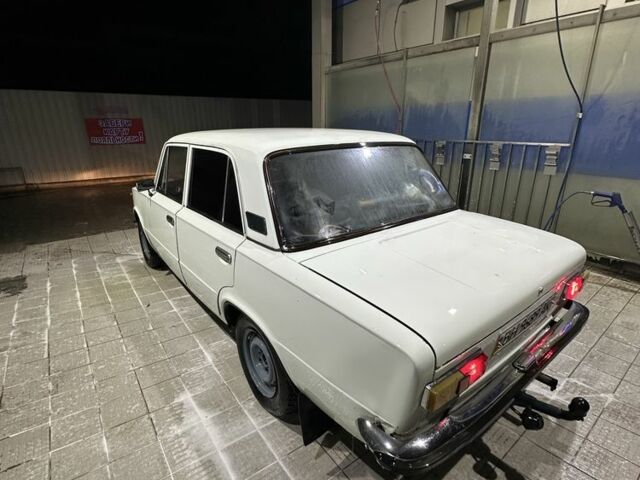 Белый ВАЗ 2101, объемом двигателя 1.2 л и пробегом 150 тыс. км за 800 $, фото 2 на Automoto.ua
