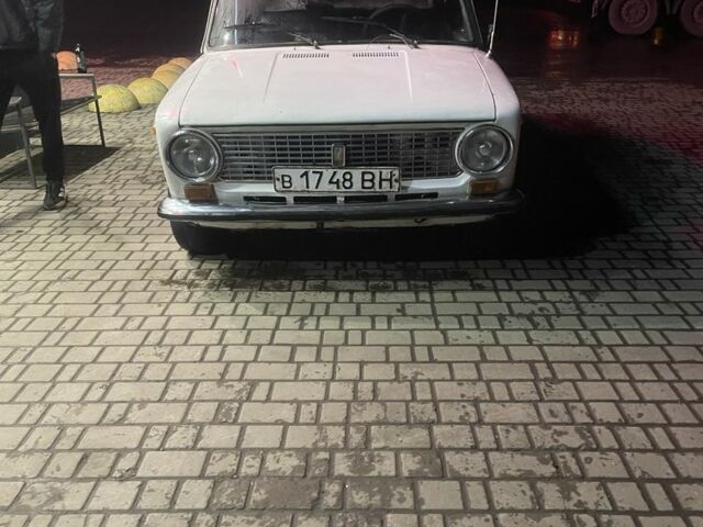 Белый ВАЗ 2101, объемом двигателя 1.3 л и пробегом 175 тыс. км за 502 $, фото 1 на Automoto.ua