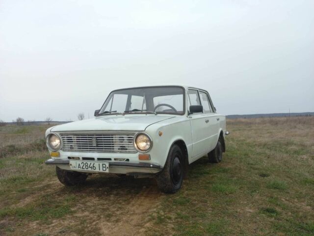 Белый ВАЗ 2101, объемом двигателя 1.2 л и пробегом 80 тыс. км за 300 $, фото 12 на Automoto.ua
