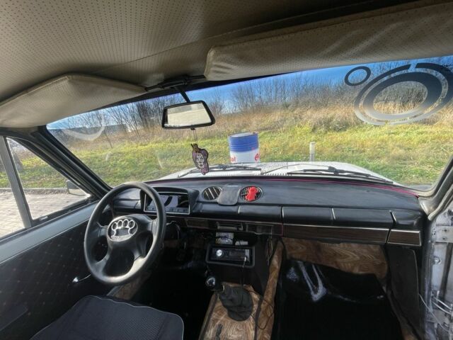 Белый ВАЗ 2101, объемом двигателя 1.3 л и пробегом 300 тыс. км за 595 $, фото 9 на Automoto.ua