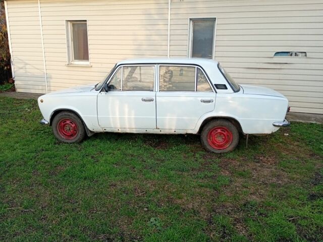 Белый ВАЗ 2101, объемом двигателя 1.2 л и пробегом 31 тыс. км за 750 $, фото 2 на Automoto.ua