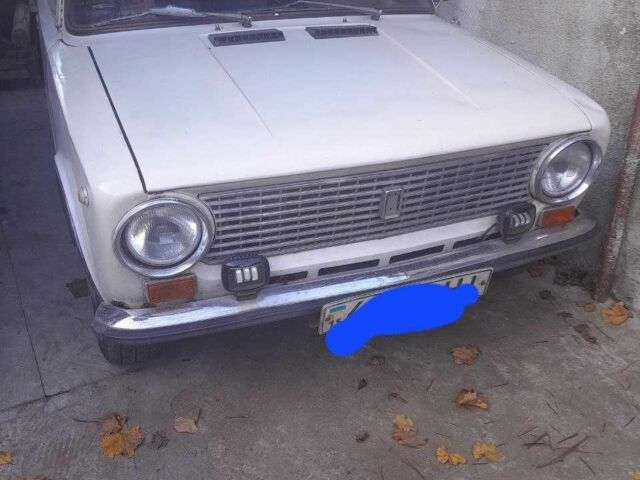 Белый ВАЗ 2101, объемом двигателя 0 л и пробегом 100 тыс. км за 550 $, фото 2 на Automoto.ua