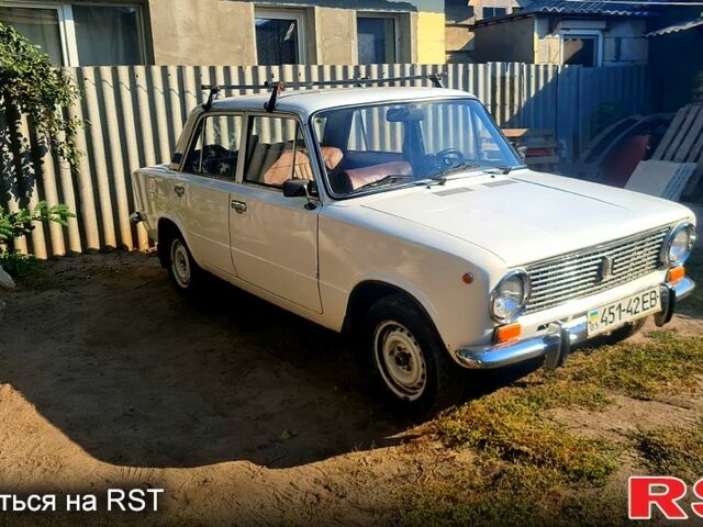 Білий ВАЗ 2101, об'ємом двигуна 1.3 л та пробігом 300 тис. км за 1000 $, фото 1 на Automoto.ua