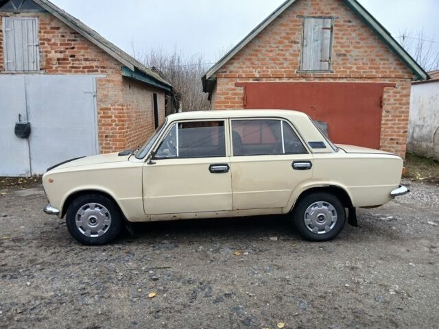 Белый ВАЗ 2101, объемом двигателя 1.3 л и пробегом 3 тыс. км за 600 $, фото 1 на Automoto.ua