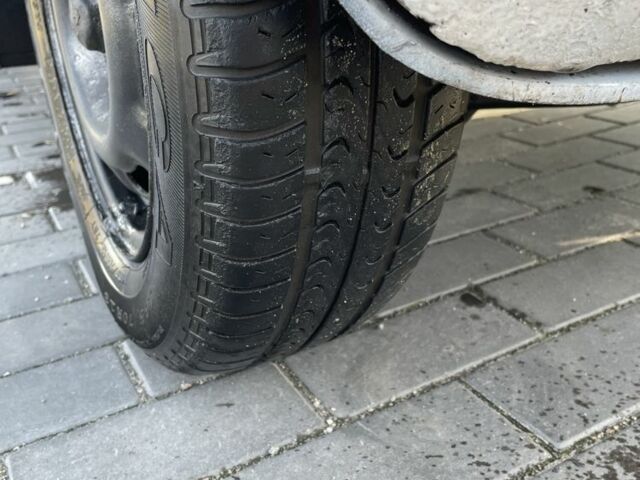 Белый ВАЗ 2101, объемом двигателя 1.3 л и пробегом 300 тыс. км за 595 $, фото 2 на Automoto.ua