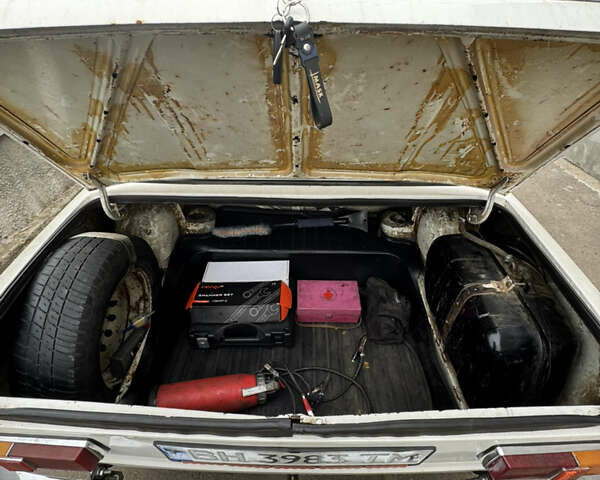 Белый ВАЗ 2101, объемом двигателя 1.5 л и пробегом 34 тыс. км за 968 $, фото 3 на Automoto.ua