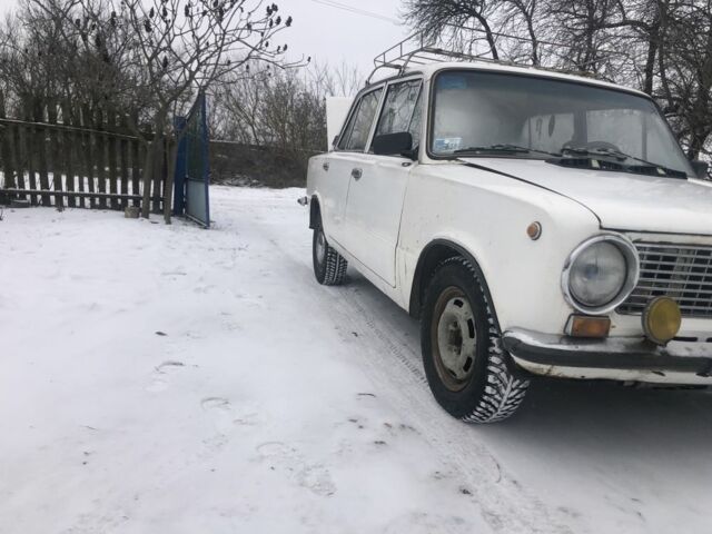 Белый ВАЗ 2101, объемом двигателя 1.2 л и пробегом 1 тыс. км за 416 $, фото 1 на Automoto.ua