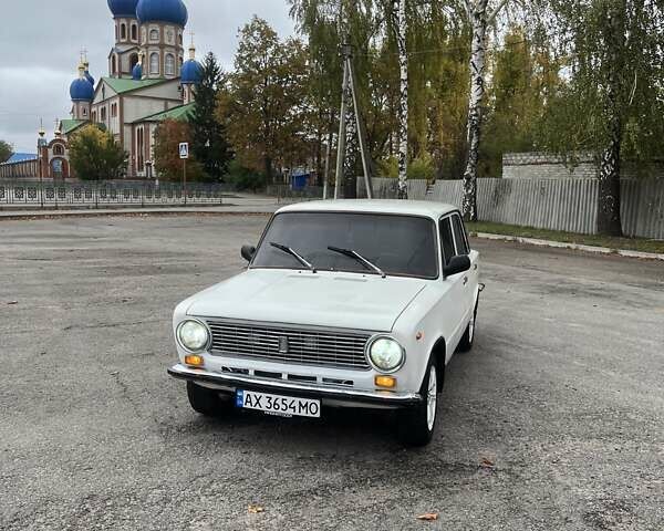 Белый ВАЗ 2101, объемом двигателя 1.2 л и пробегом 165 тыс. км за 1000 $, фото 2 на Automoto.ua