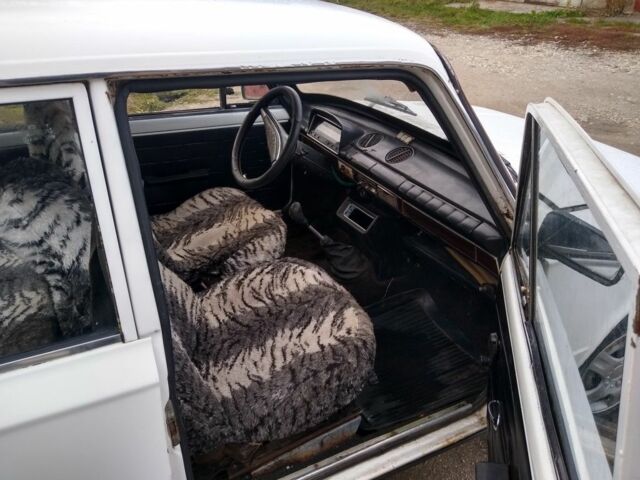 Белый ВАЗ 2101, объемом двигателя 0 л и пробегом 72 тыс. км за 310 $, фото 4 на Automoto.ua