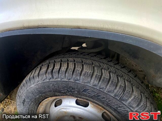 Белый ВАЗ 2101, объемом двигателя 1.2 л и пробегом 90 тыс. км за 600 $, фото 5 на Automoto.ua