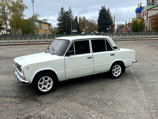 Білий ВАЗ 2101, об'ємом двигуна 1.2 л та пробігом 0 тис. км за 1100 $, фото 2 на Automoto.ua