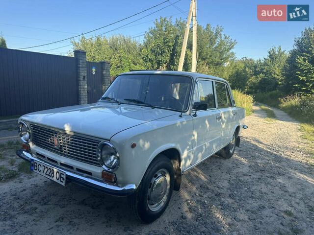 Белый ВАЗ 2101, объемом двигателя 1.2 л и пробегом 52 тыс. км за 3199 $, фото 27 на Automoto.ua