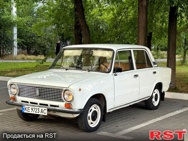 Белый ВАЗ 2101, объемом двигателя 1.2 л и пробегом 122 тыс. км за 950 $, фото 1 на Automoto.ua