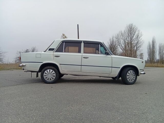 Білий ВАЗ 2101, об'ємом двигуна 1.2 л та пробігом 321 тис. км за 513 $, фото 2 на Automoto.ua