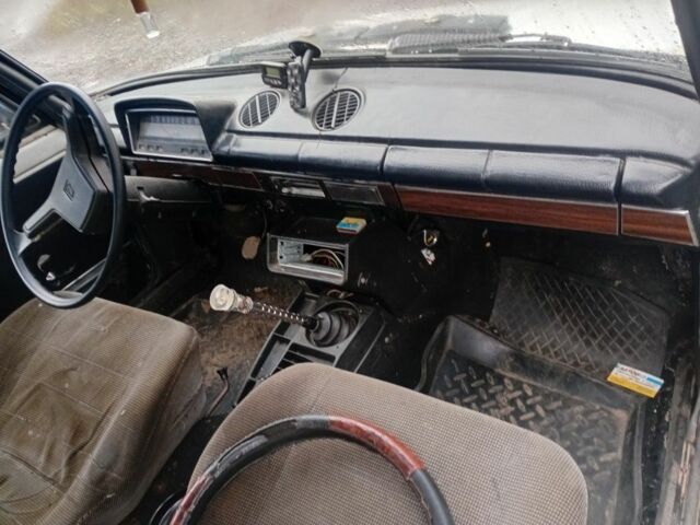 Білий ВАЗ 2101, об'ємом двигуна 0 л та пробігом 300 тис. км за 238 $, фото 2 на Automoto.ua