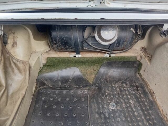 Білий ВАЗ 2101, об'ємом двигуна 0 л та пробігом 300 тис. км за 238 $, фото 3 на Automoto.ua