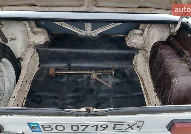 Білий ВАЗ 2101, об'ємом двигуна 1.5 л та пробігом 130 тис. км за 999 $, фото 13 на Automoto.ua