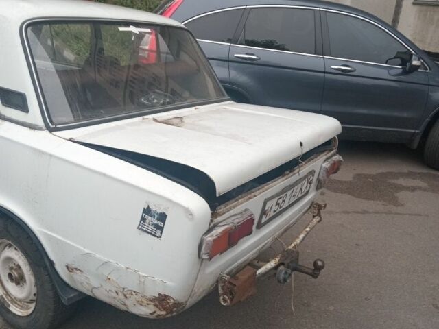 Белый ВАЗ 2101, объемом двигателя 1 л и пробегом 100 тыс. км за 267 $, фото 1 на Automoto.ua