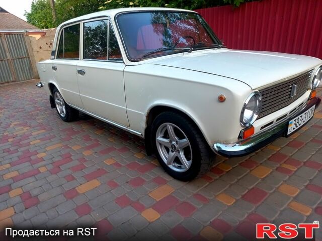 Белый ВАЗ 2101, объемом двигателя 1.2 л и пробегом 105 тыс. км за 1500 $, фото 2 на Automoto.ua