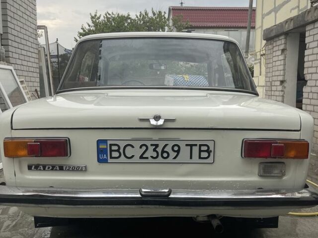 Белый ВАЗ 2101, объемом двигателя 0 л и пробегом 31 тыс. км за 2505 $, фото 2 на Automoto.ua