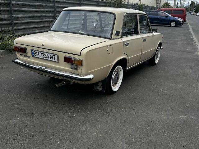Белый ВАЗ 2101, объемом двигателя 1.2 л и пробегом 350 тыс. км за 850 $, фото 3 на Automoto.ua