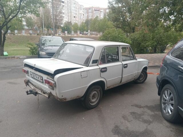 Белый ВАЗ 2101, объемом двигателя 1 л и пробегом 100 тыс. км за 267 $, фото 3 на Automoto.ua