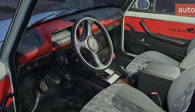 Білий ВАЗ 2101, об'ємом двигуна 1.2 л та пробігом 89 тис. км за 1198 $, фото 65 на Automoto.ua