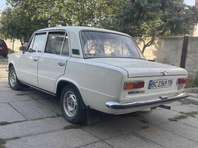Белый ВАЗ 2101, объемом двигателя 0 л и пробегом 31 тыс. км за 2505 $, фото 11 на Automoto.ua