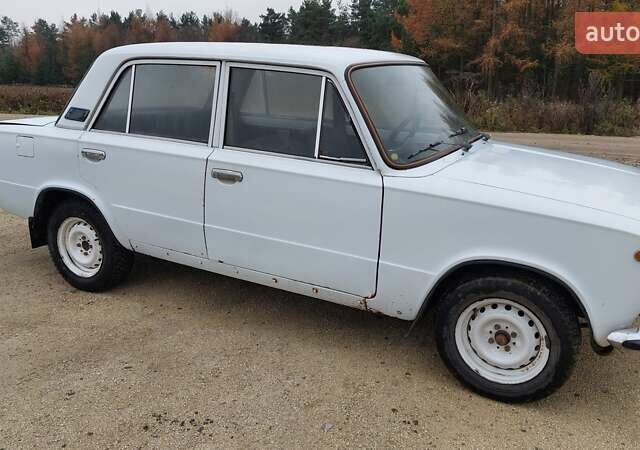 Білий ВАЗ 2101, об'ємом двигуна 1.5 л та пробігом 130 тис. км за 999 $, фото 2 на Automoto.ua
