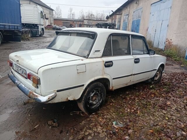 Білий ВАЗ 2101, об'ємом двигуна 0 л та пробігом 300 тис. км за 238 $, фото 1 на Automoto.ua