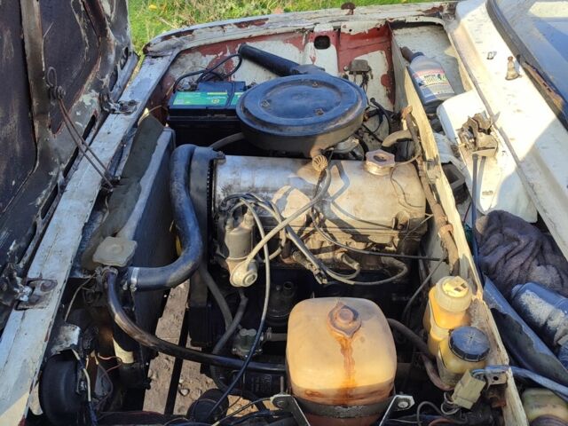 Белый ВАЗ 2101, объемом двигателя 1.5 л и пробегом 100 тыс. км за 262 $, фото 6 на Automoto.ua