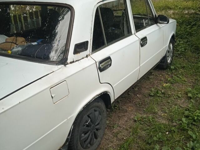 Белый ВАЗ 2101, объемом двигателя 0 л и пробегом 28 тыс. км за 453 $, фото 2 на Automoto.ua