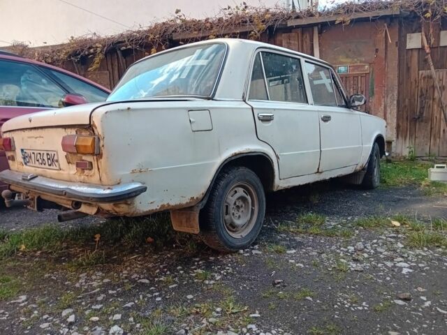 ВАЗ 2101 1986 в Хмельницком на Automoto.ua Белый ВАЗ 2101, объемом двигателя 1 л и пробегом 484 тыс. км за 274 $, фото 3 на Automoto.ua