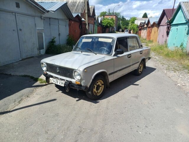 Белый ВАЗ 2101, объемом двигателя 0 л и пробегом 150 тыс. км за 300 $, фото 5 на Automoto.ua