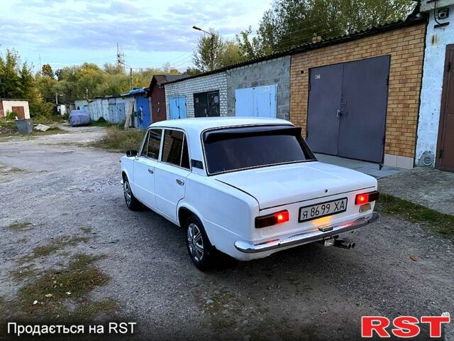 Белый ВАЗ 2101, объемом двигателя 1.3 л и пробегом 100 тыс. км за 700 $, фото 1 на Automoto.ua