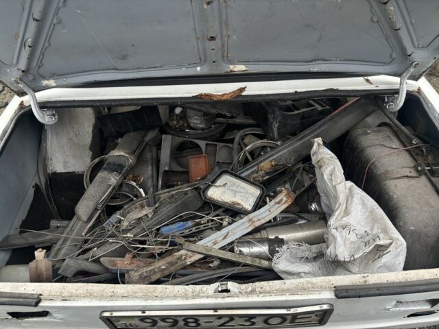 Білий ВАЗ 2101, об'ємом двигуна 0 л та пробігом 300 тис. км за 350 $, фото 5 на Automoto.ua