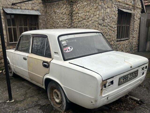 Білий ВАЗ 2101, об'ємом двигуна 0 л та пробігом 300 тис. км за 350 $, фото 4 на Automoto.ua
