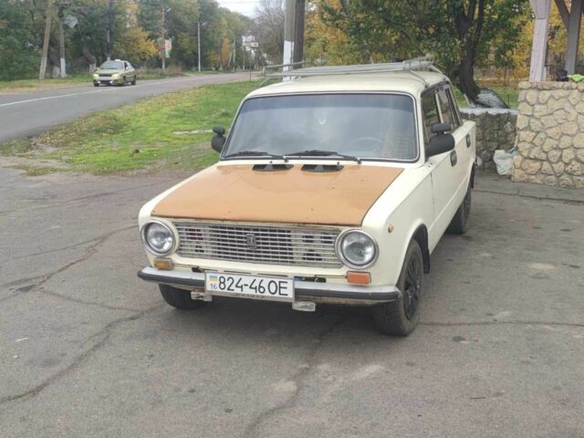 Белый ВАЗ 2101, объемом двигателя 1.2 л и пробегом 50 тыс. км за 1000 $, фото 1 на Automoto.ua