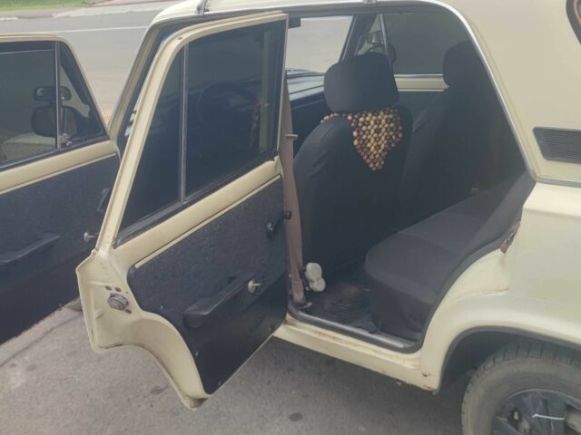 Белый ВАЗ 2101, объемом двигателя 1.2 л и пробегом 50 тыс. км за 1000 $, фото 4 на Automoto.ua