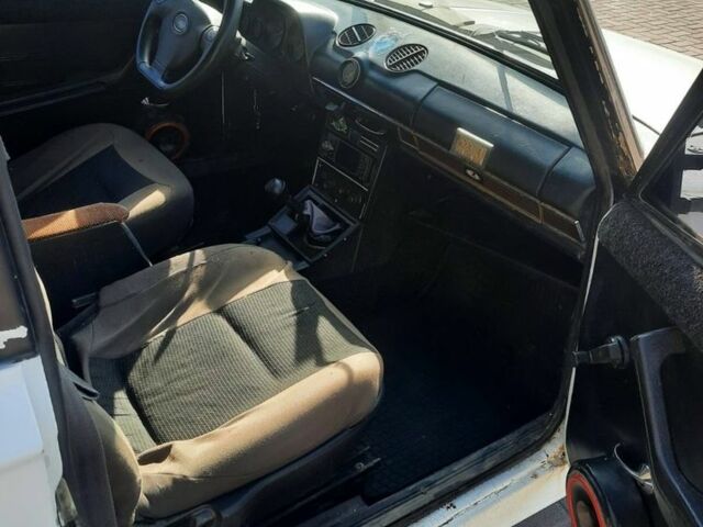 Білий ВАЗ 2101, об'ємом двигуна 1.5 л та пробігом 150 тис. км за 499 $, фото 4 на Automoto.ua