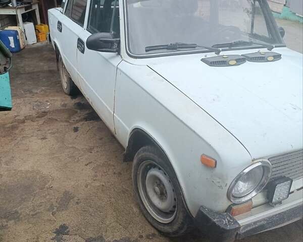 ВАЗ 2101 1986 в Жмеренке на Automoto.ua Белый ВАЗ 2101, объемом двигателя 1.2 л и пробегом 98 тыс. км за 363 $, фото 5 на Automoto.ua